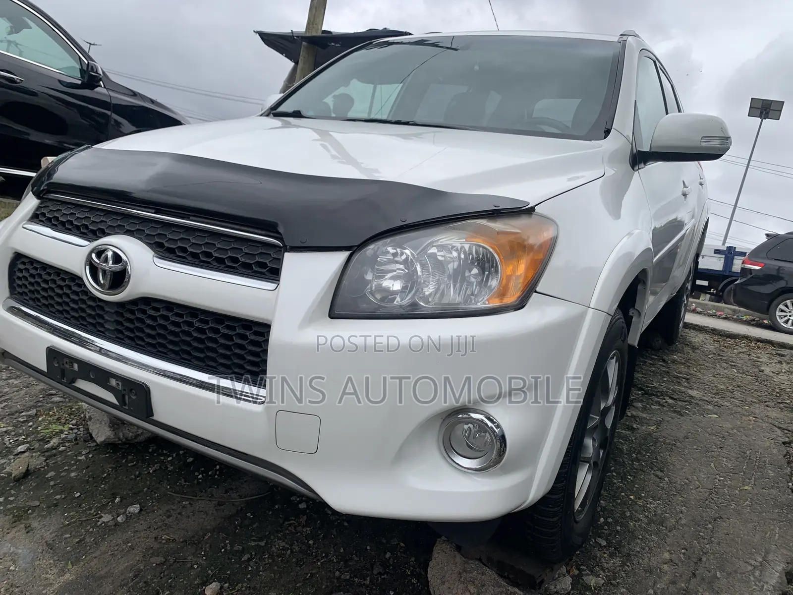 Toyota RAV4 2.5 Limited 2012 White