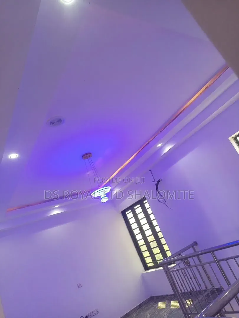 4bdrm Duplex in Ilaje / Lekki for sale