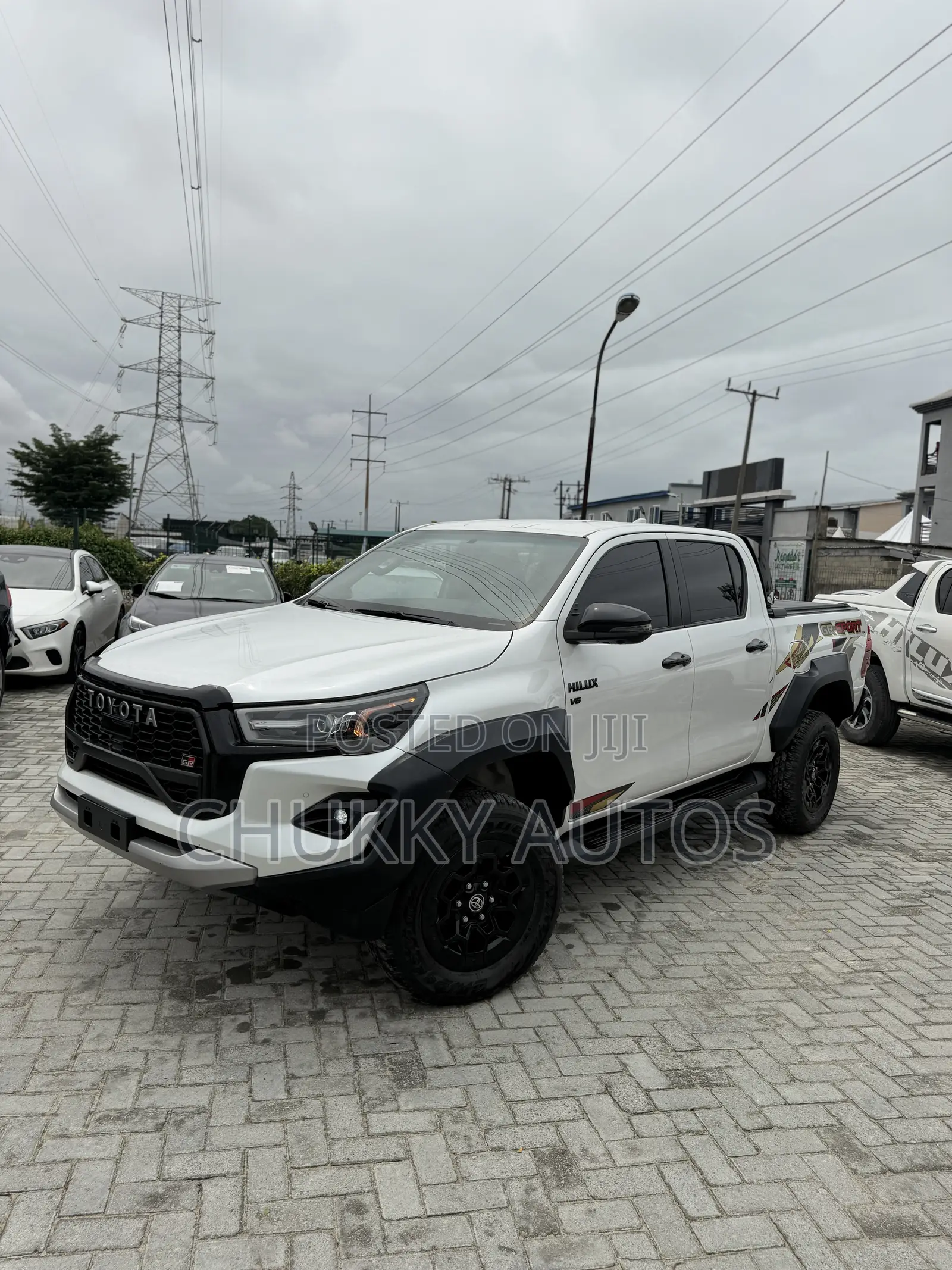 New Toyota Hilux 2024 White
