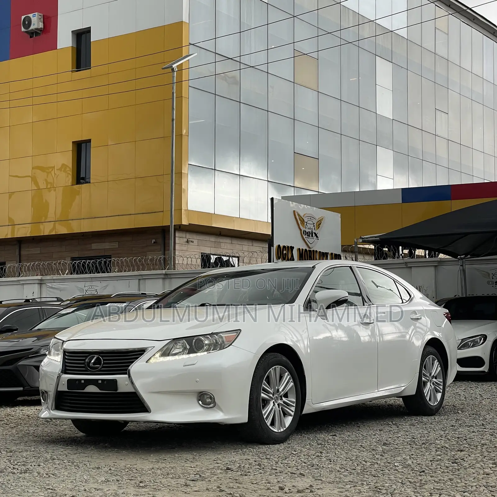 Lexus ES 350 FWD 2013 White