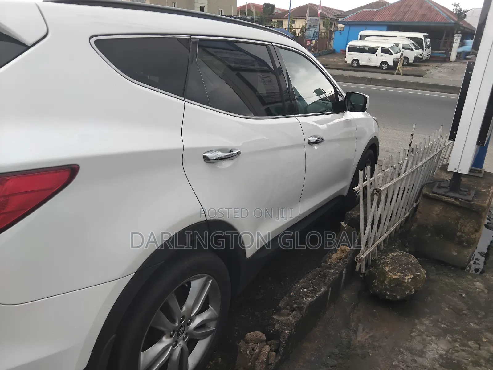Hyundai Santa Fe 2014 White