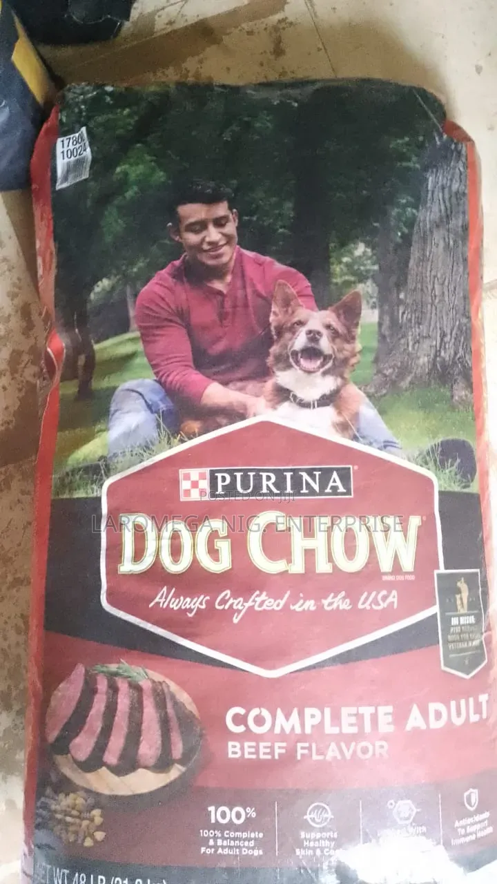 Dog Chow (21.8kg Chicken and Beef Flavour Dog Food)