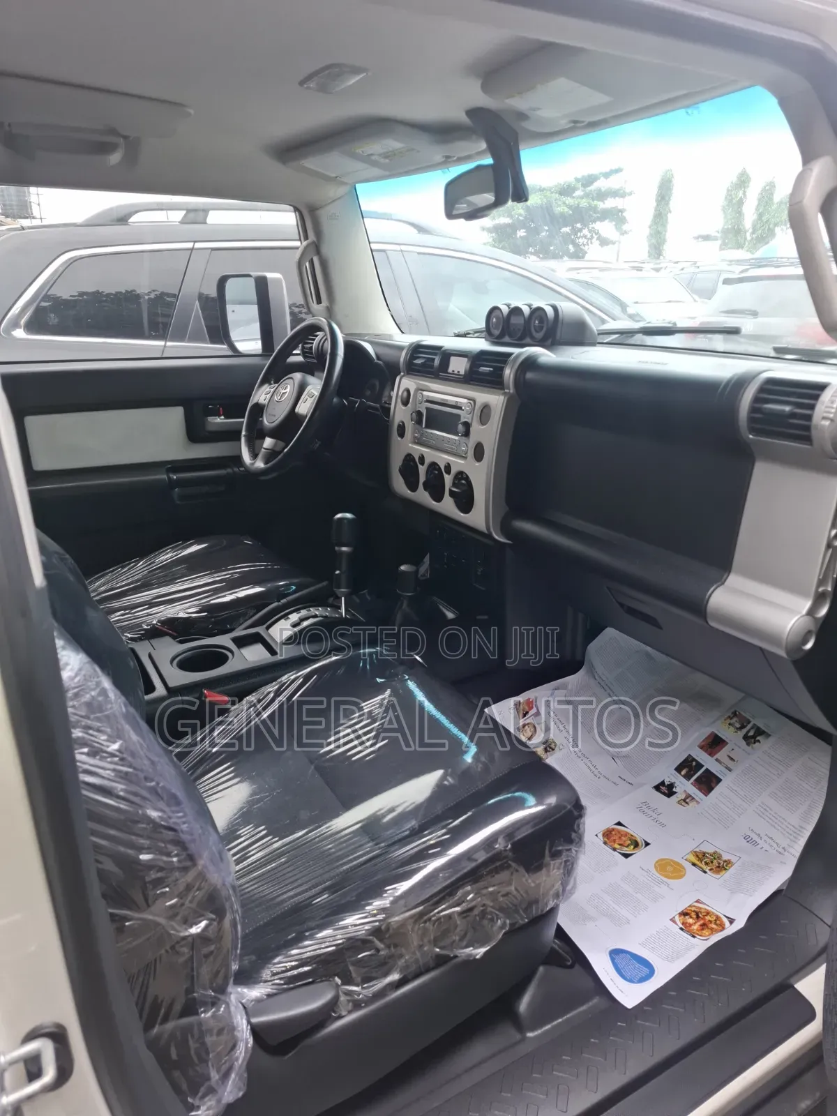 Toyota FJ Cruiser 2013 Silver