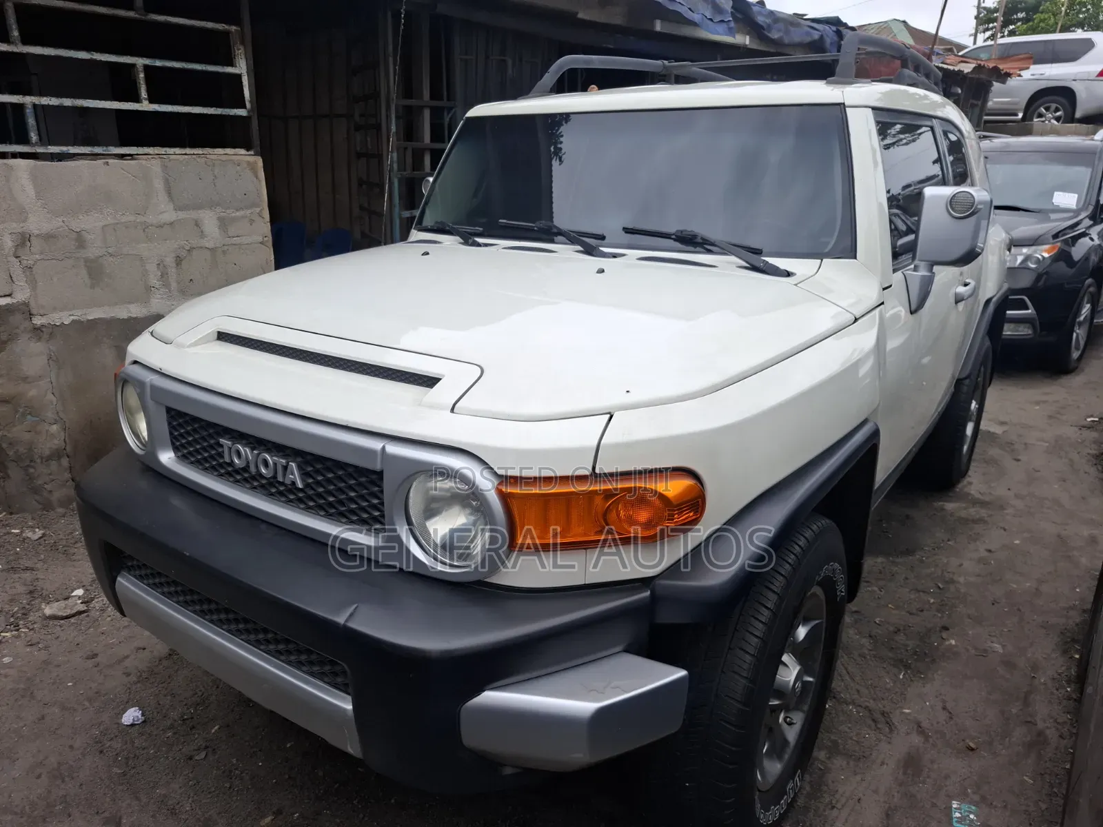 Toyota FJ Cruiser 2013 Silver