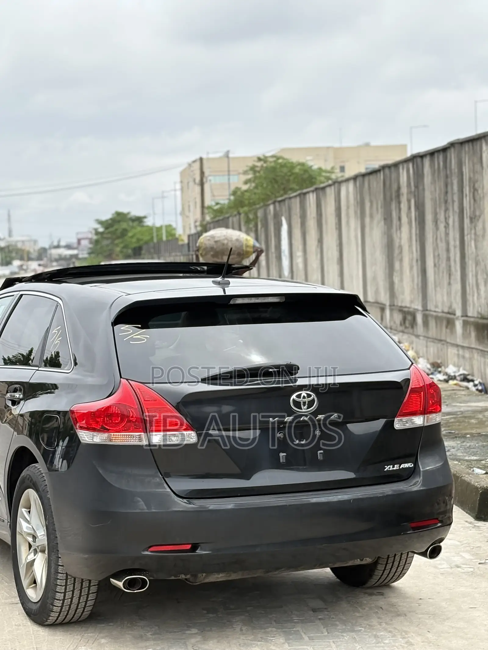 Toyota Venza XLE 2011 Black