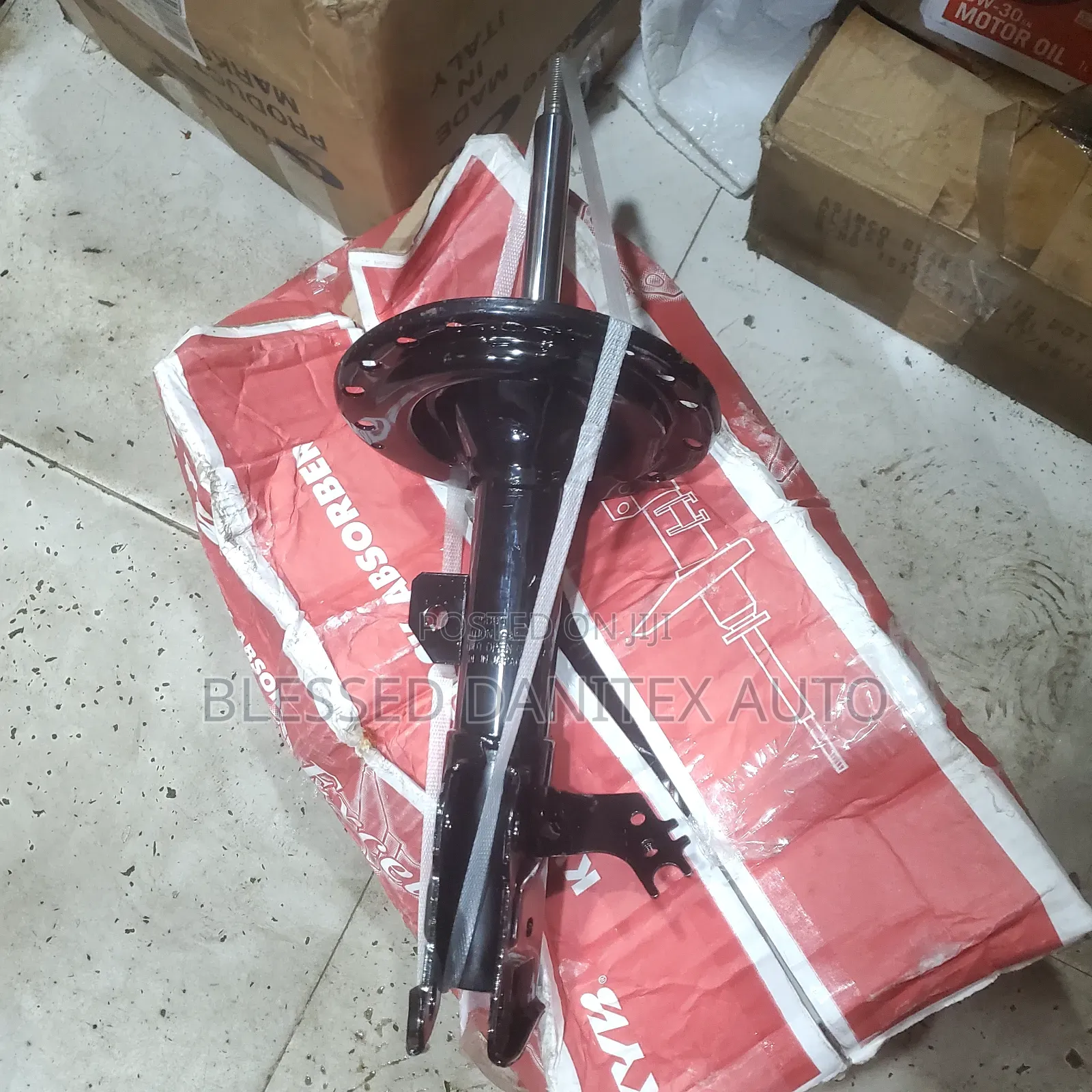Front Shock Abserber of Toyota Camry 2012 to 2017 and ES350 2015to2017