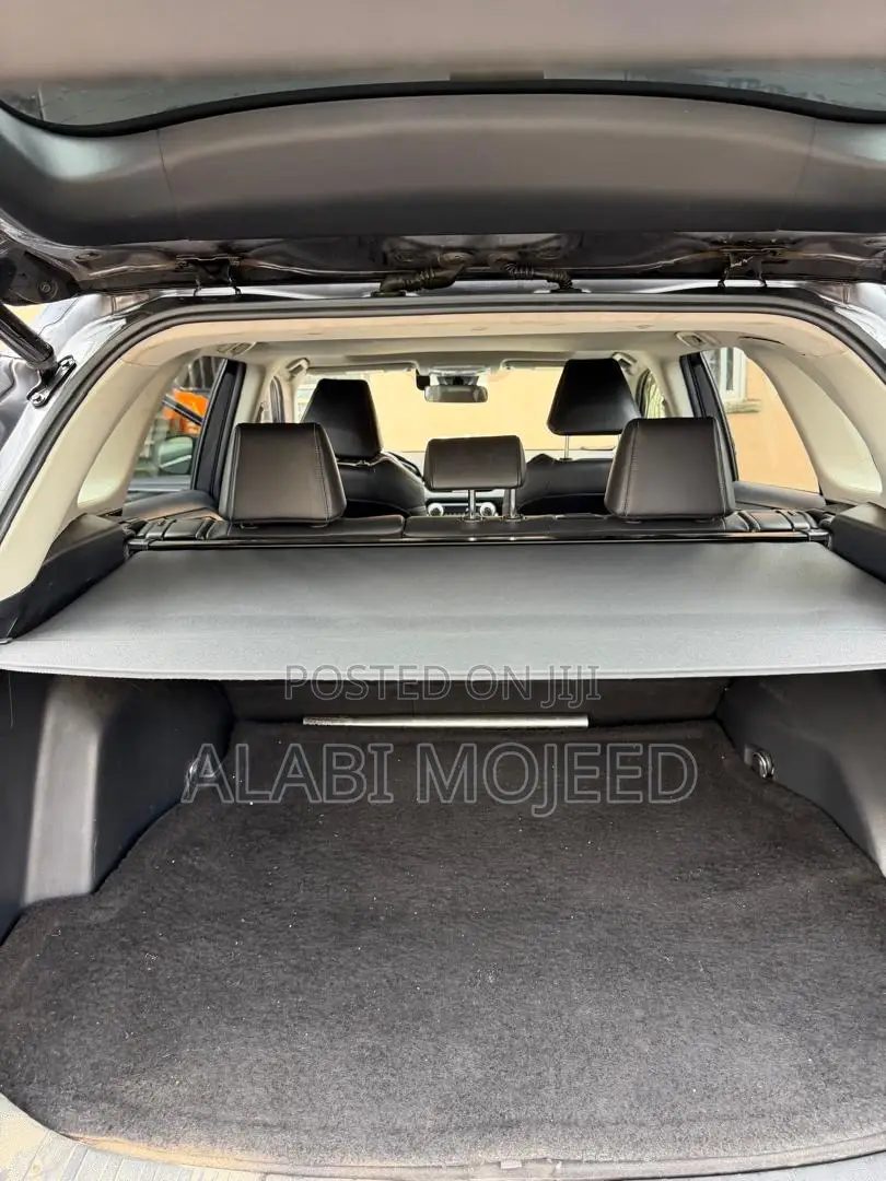Toyota RAV4 XLE Premium FWD 2020 Gray