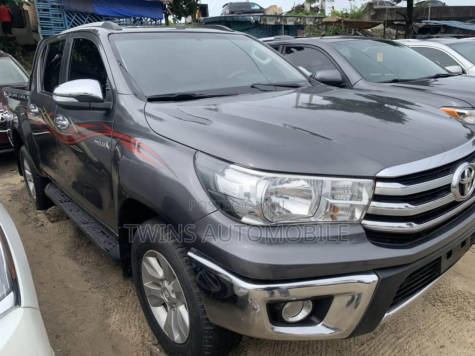 Toyota Hilux 2022 Gray
