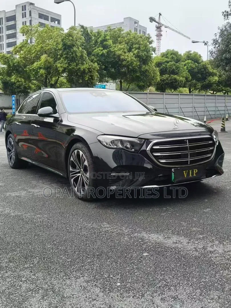 Mercedes-Benz E350 2025 Black