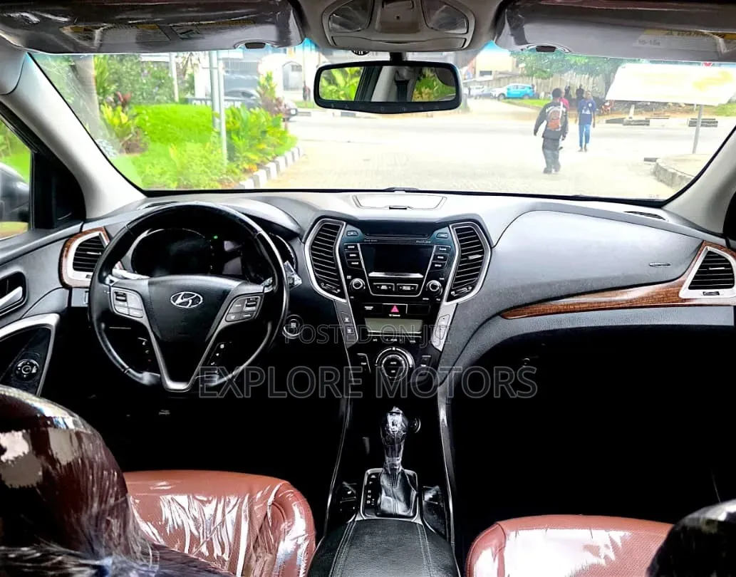 Hyundai Santa Fe 2014 Black
