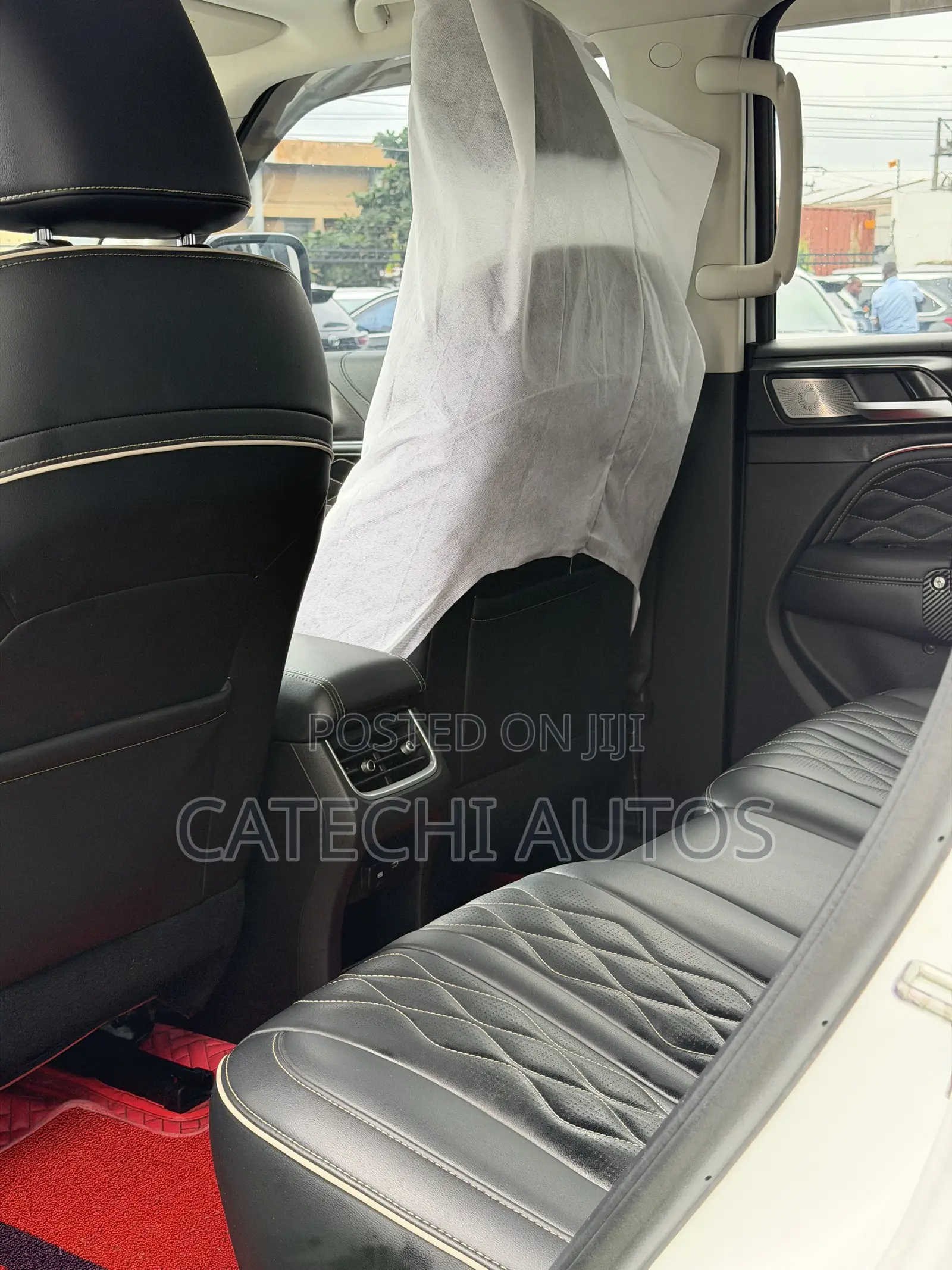 Car 2022 White
