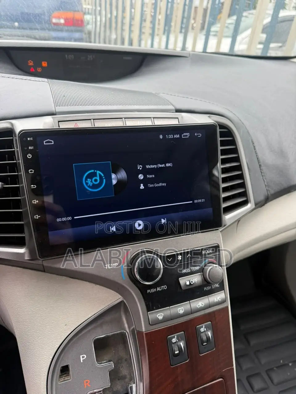 Toyota Venza XLE 2010 Gray