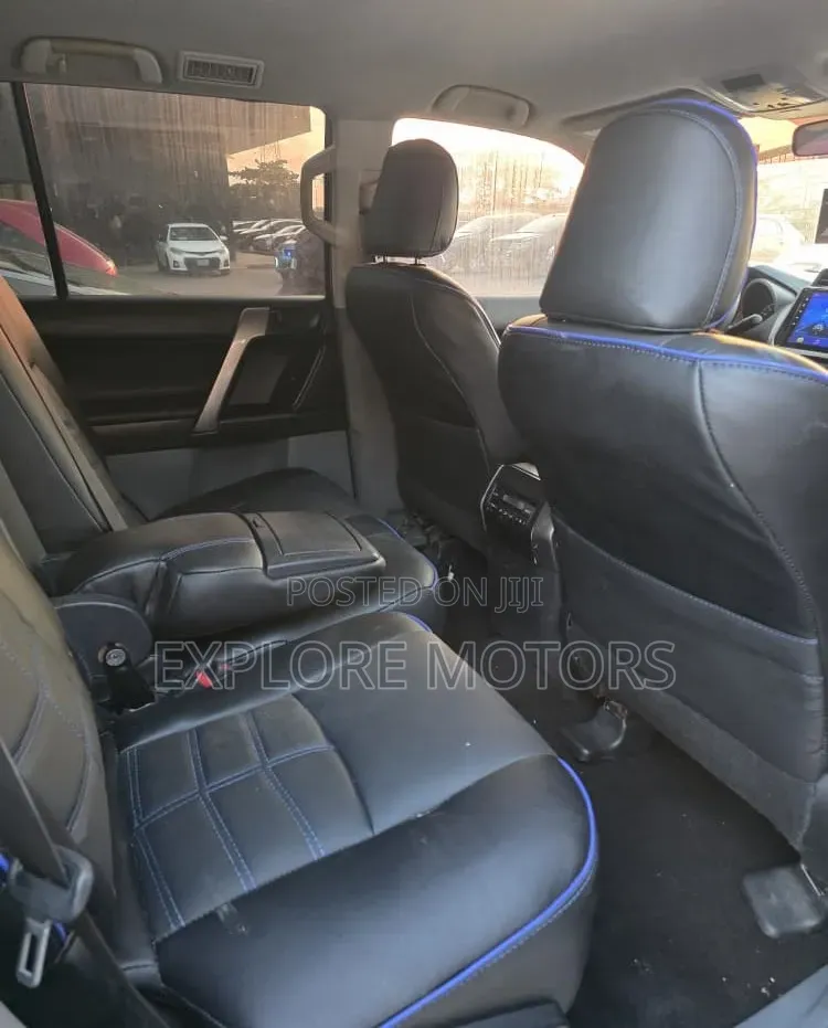 Toyota Land Cruiser Prado 2012 Black