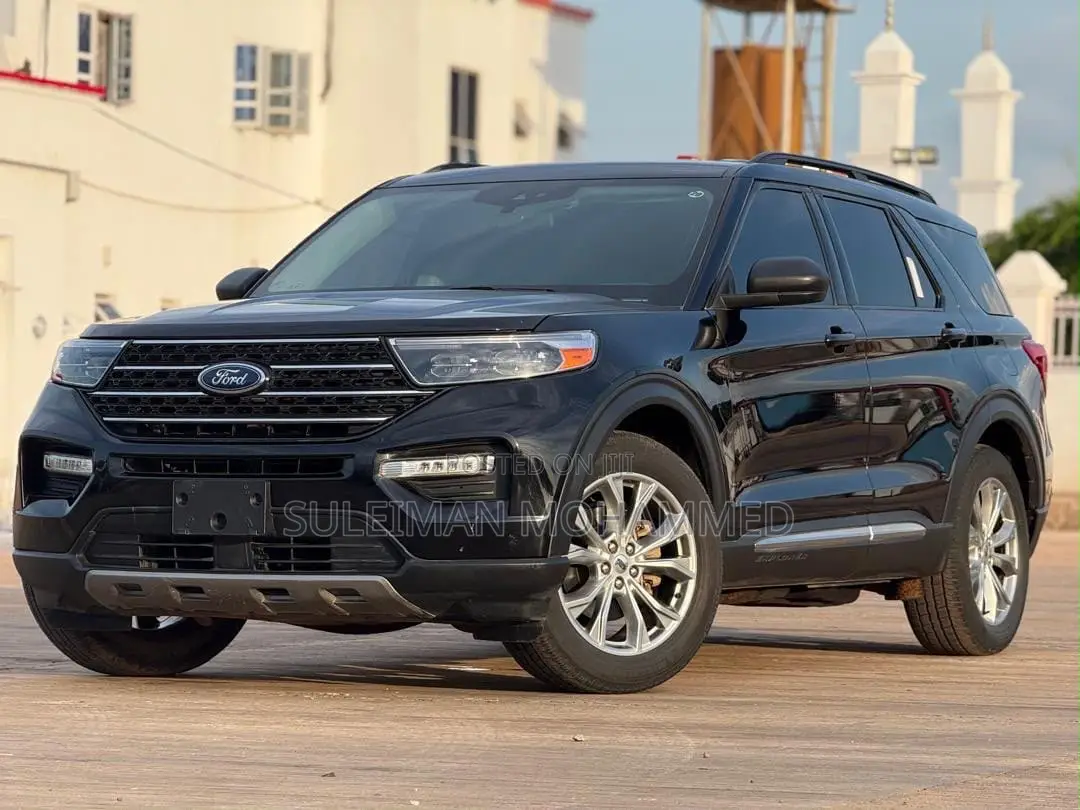 New Ford Explorer XLT 2021 Black