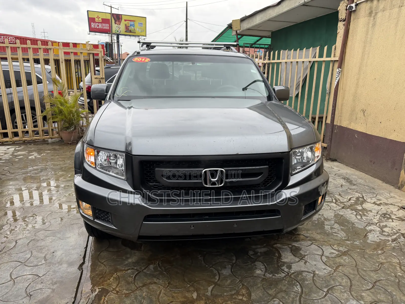 Honda Ridgeline Sport 4x4 Crew Cab 122 in. WB 2012 Gray