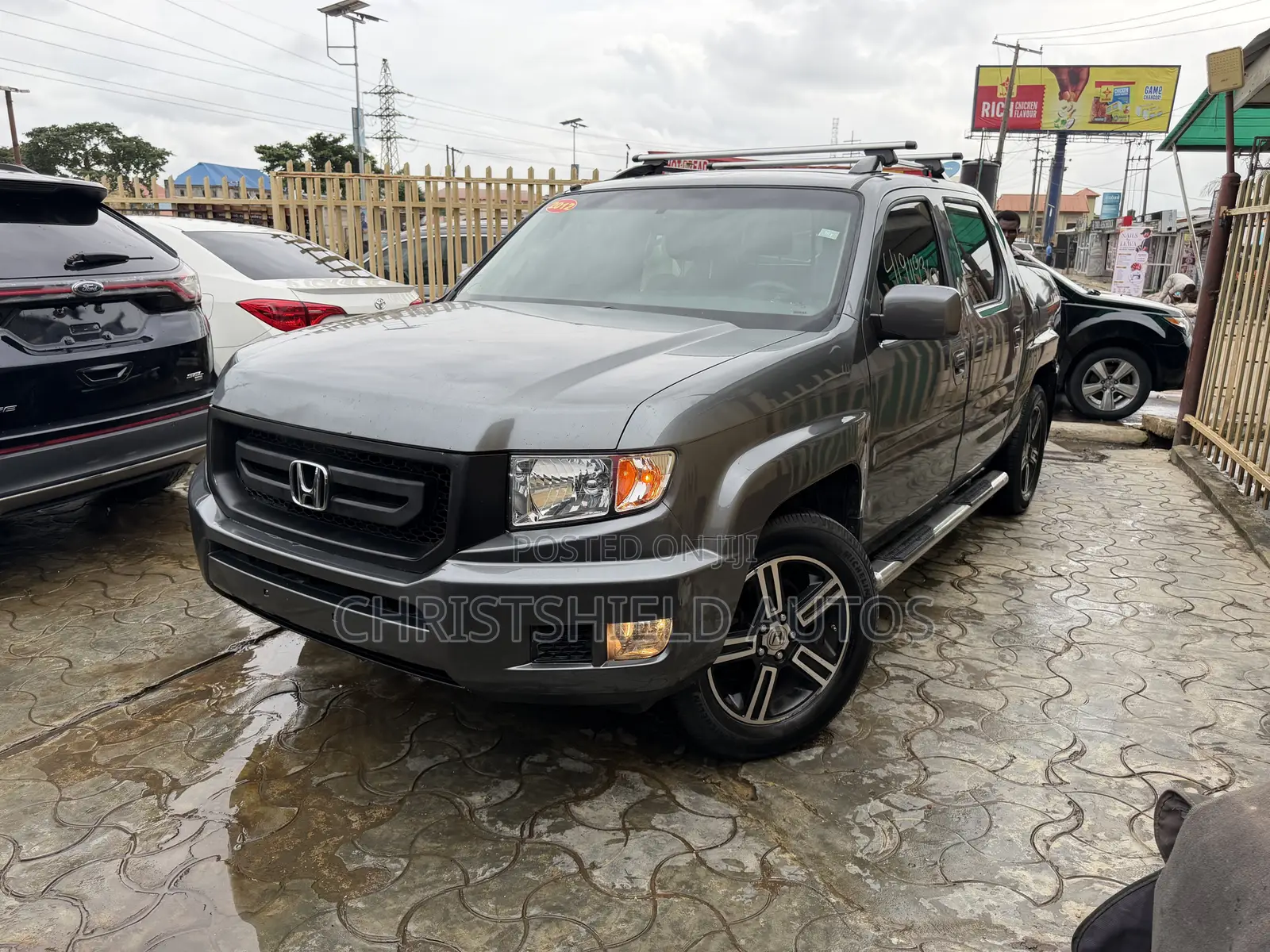 Honda Ridgeline Sport 4x4 Crew Cab 122 in. WB 2012 Gray