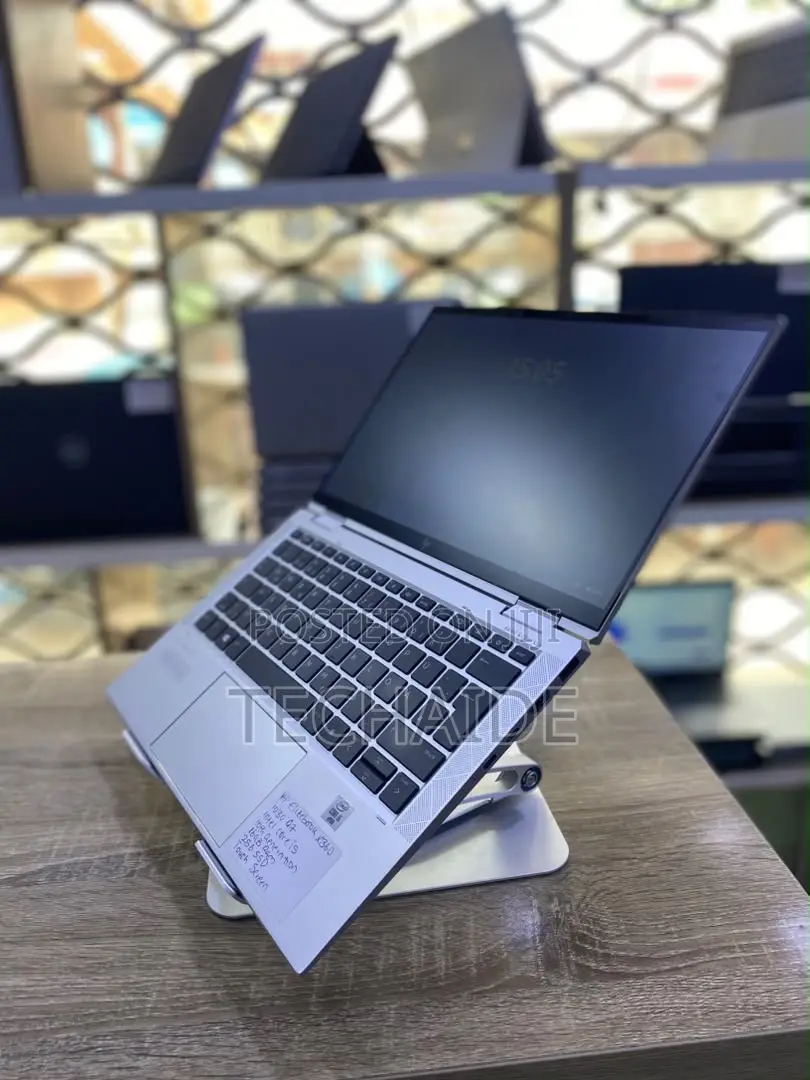 Laptop HP EliteBook x360 1030 G7 16GB Intel Core i5 SSD 256GB