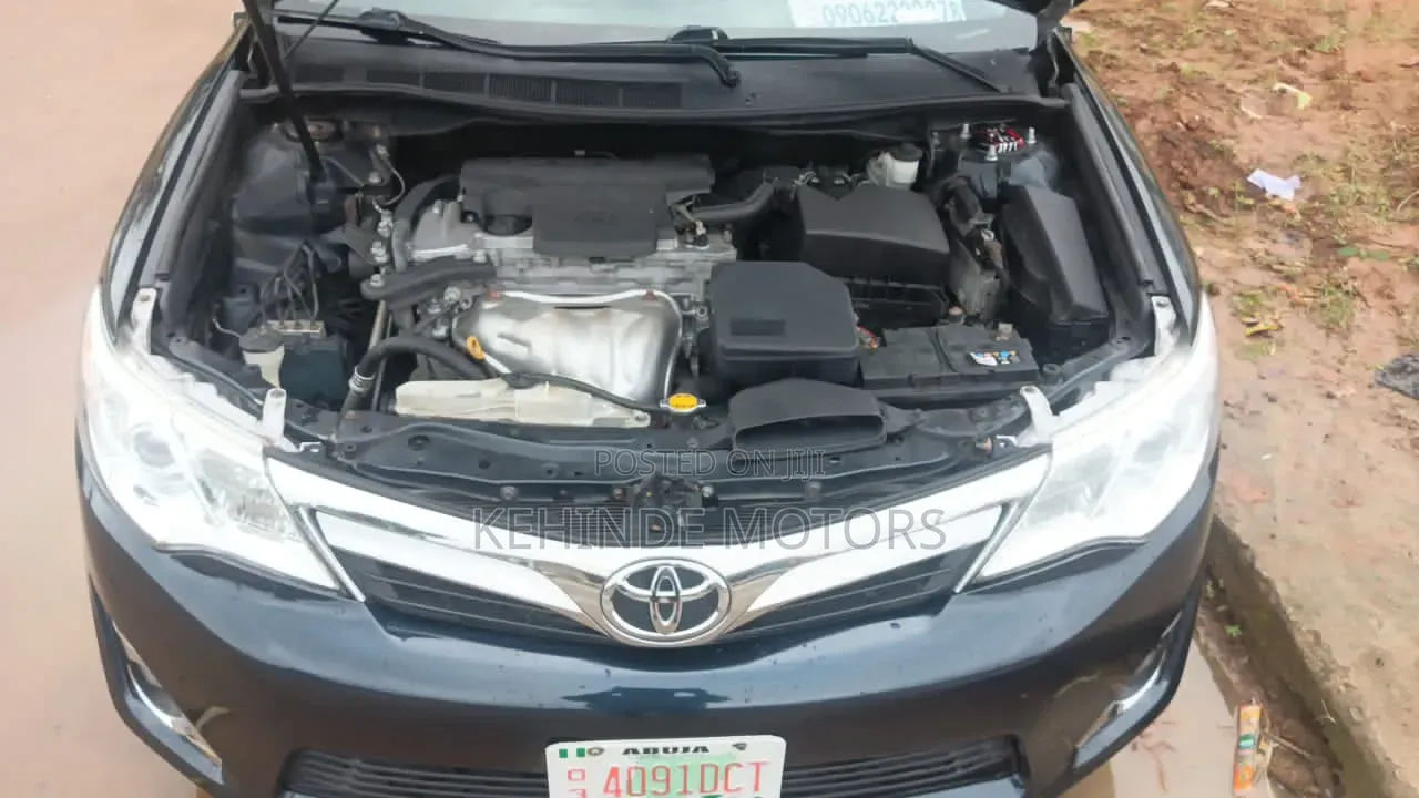 Toyota Camry LE 4dr Sedan (2.5L 4cyl 6A) 2012 Black