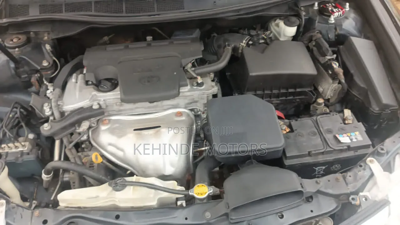 Toyota Camry LE 4dr Sedan (2.5L 4cyl 6A) 2012 Black