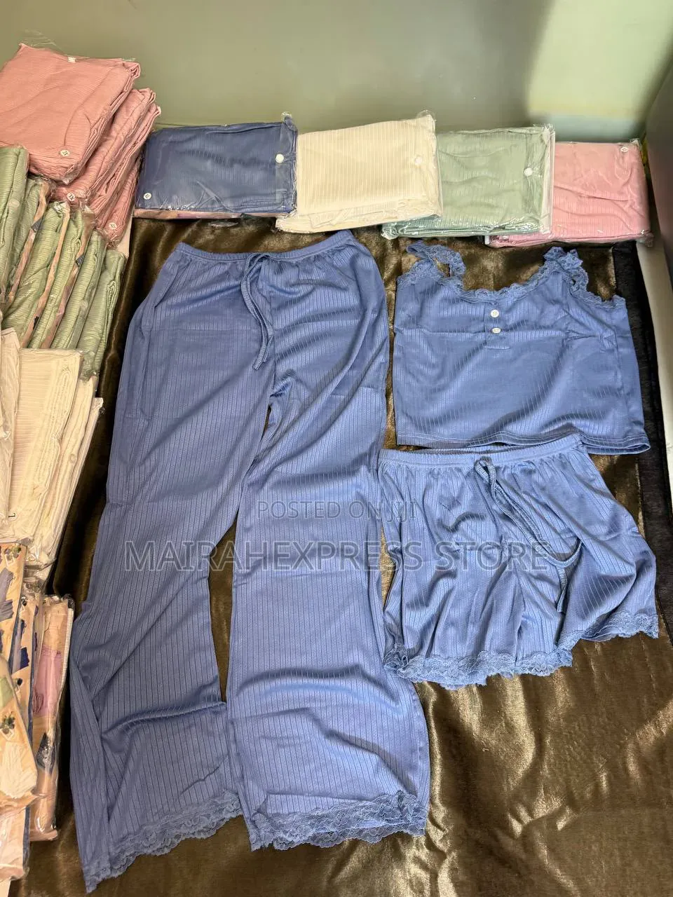 Bailey Luxe Lace Bloom Signature 3-Piece Nightwear/Loungewear Set
