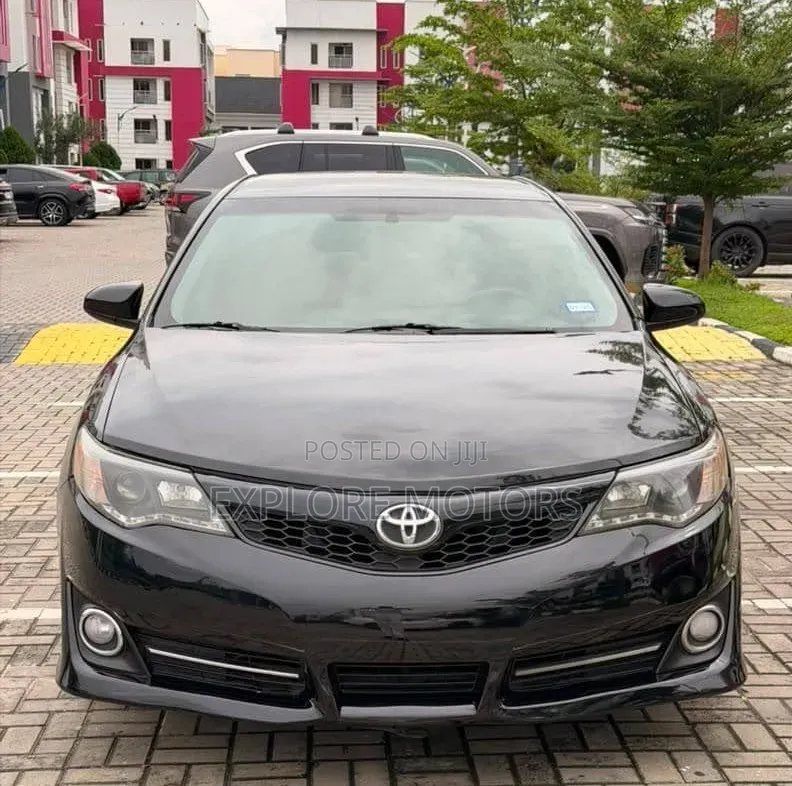 Toyota Camry 2013 Black