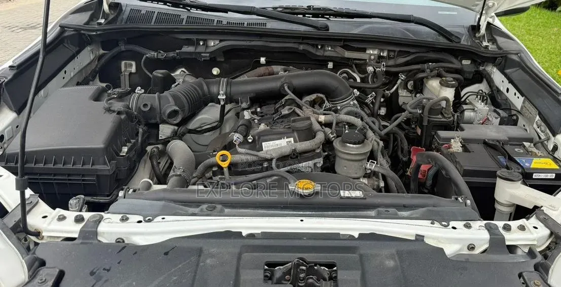 Toyota Hilux 2017 White