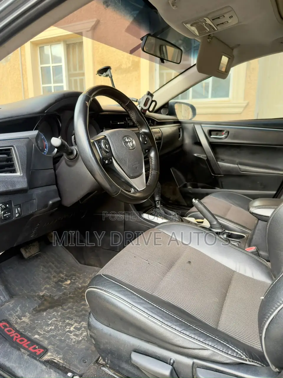 Toyota Corolla S 4dr Sedan (1.8L 4cyl CVT) 2015 Gray