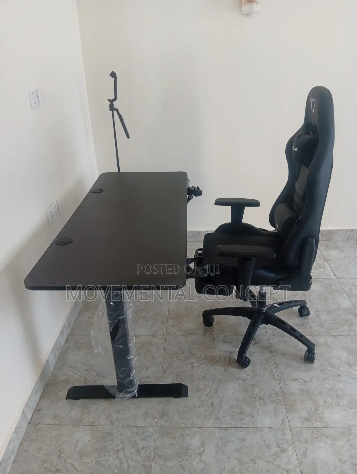 Black Electric Table With Black Gaming Table