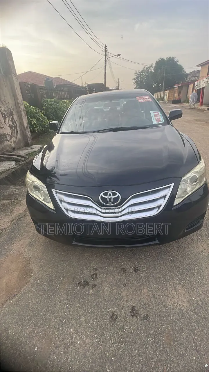 Toyota Camry 2010 Black