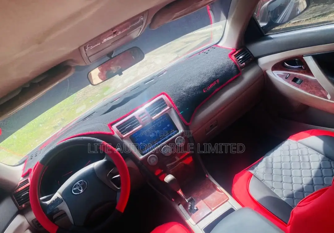 Toyota Camry XLE 4dr Sedan (2.4L 4cyl 5A) 2009 Red
