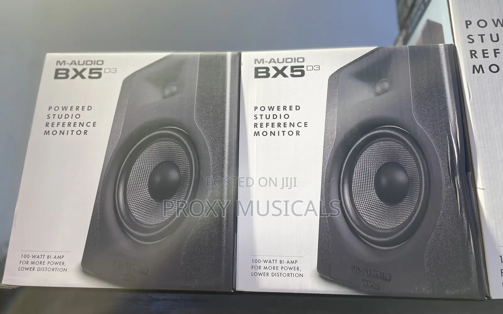 M-Audio BX5D3 150watts Bi-Amplified Powered Studio Reference Monitor