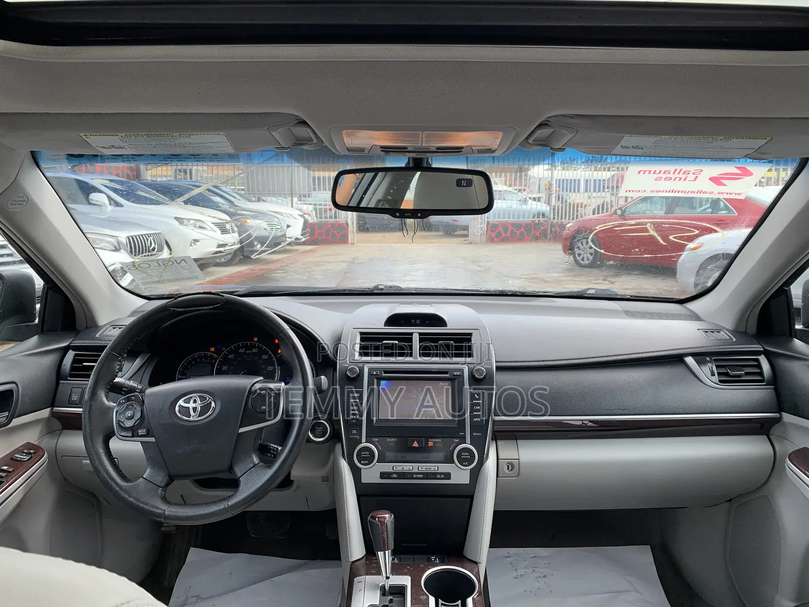 Toyota Camry XLE V6 4dr Sedan (3.5L 6cyl 6A) 2012 Gray