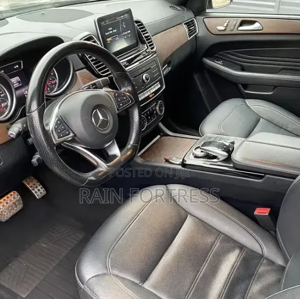 Mercedes-Benz GLE-Class 2017 Black