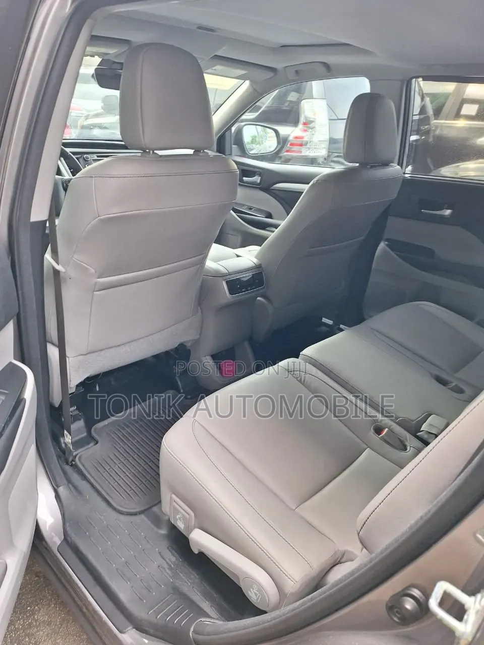 Toyota Highlander 2018 Gray