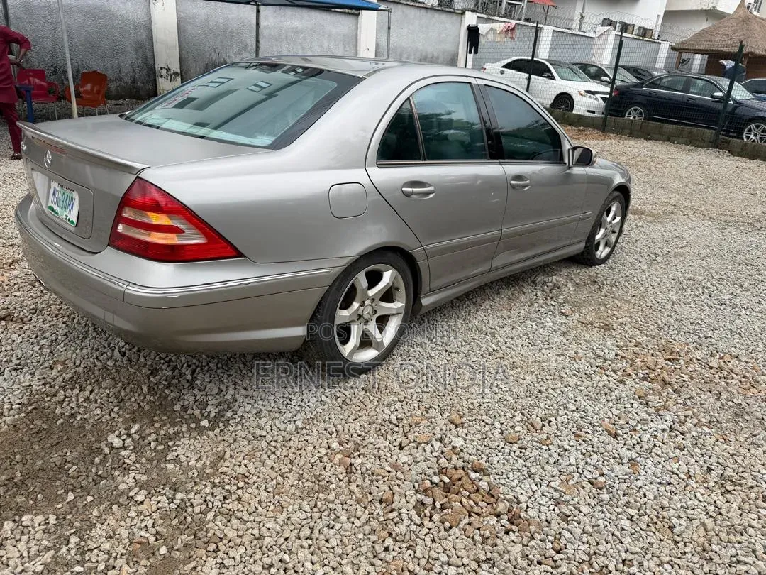 Mercedes-Benz C230 2007 Gray