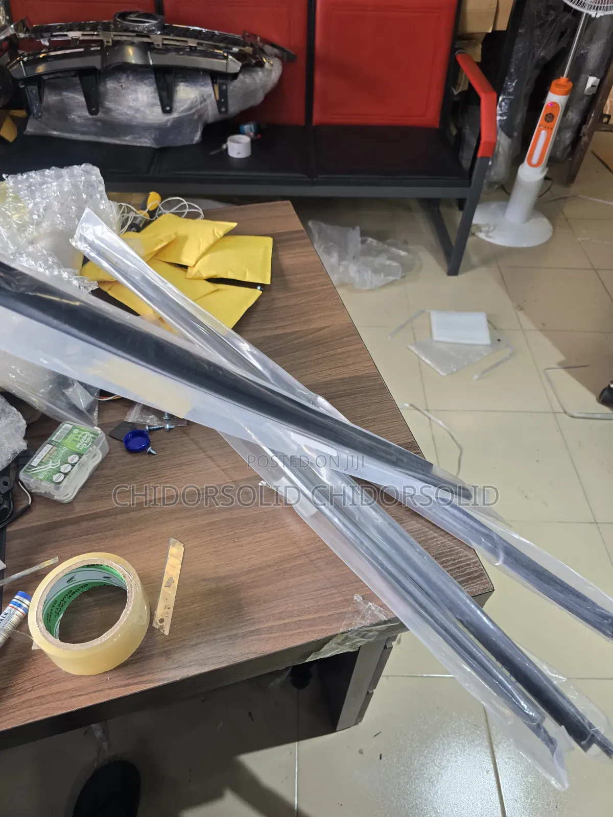Upper Door Glass Chrome Hillux 2010 2022-2024