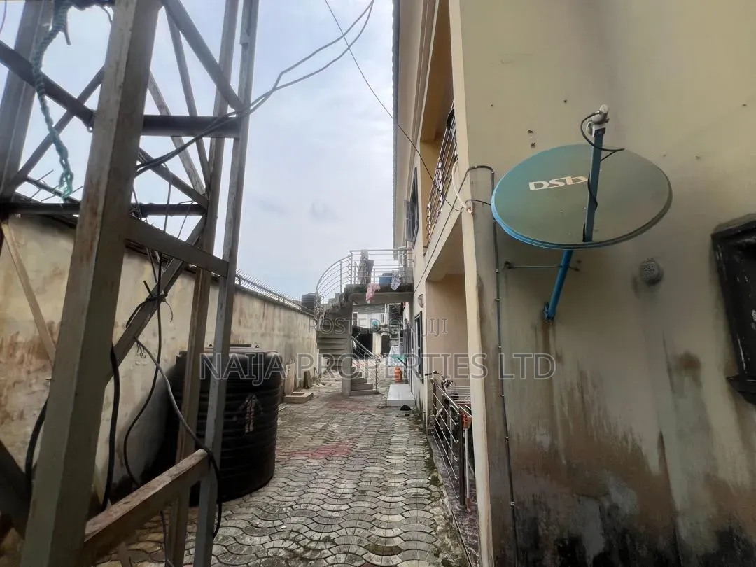 3bdrm Block of Flats in Ogidan, Sangotedo for sale