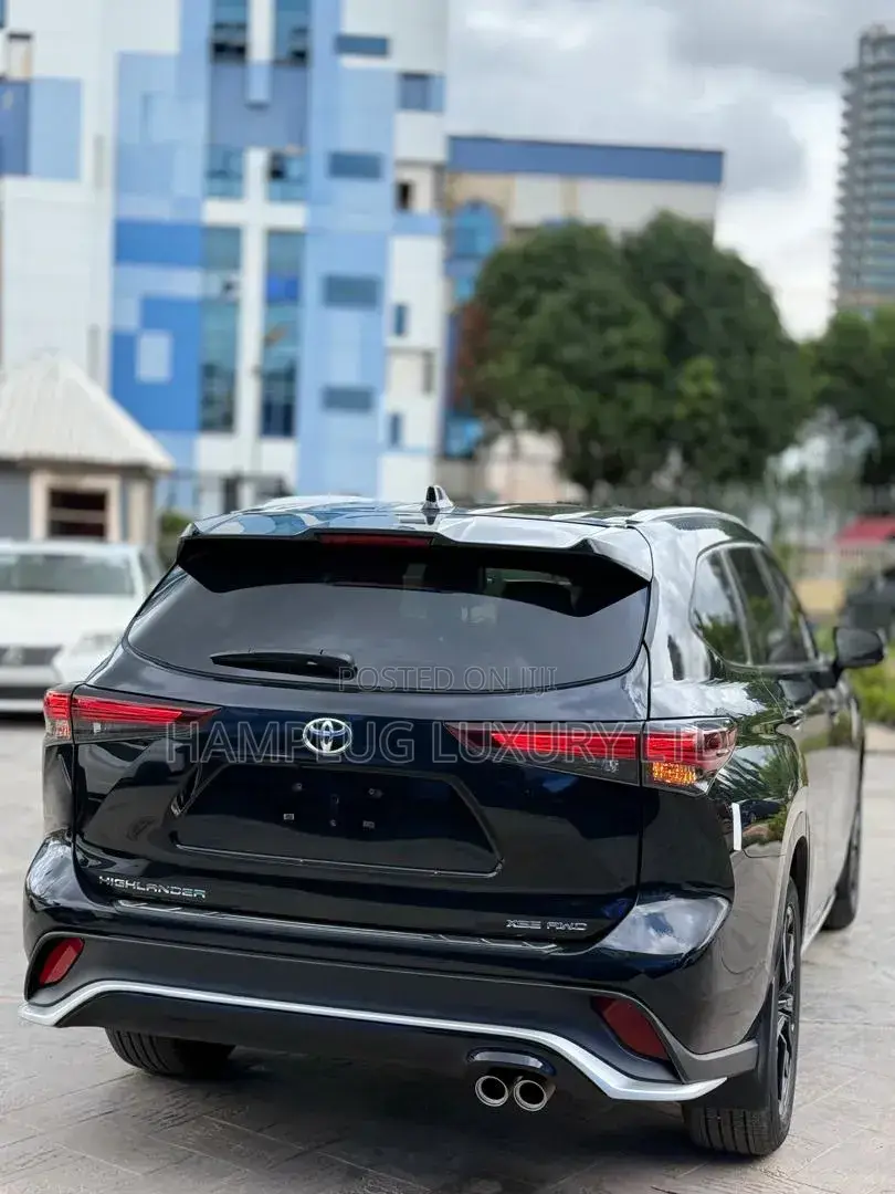 Toyota Highlander 2025 Black