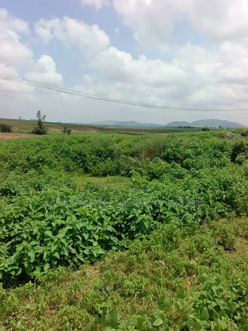 1 Heacters of Land in Gwagwalada for Sale. Abuja – Nigeria
