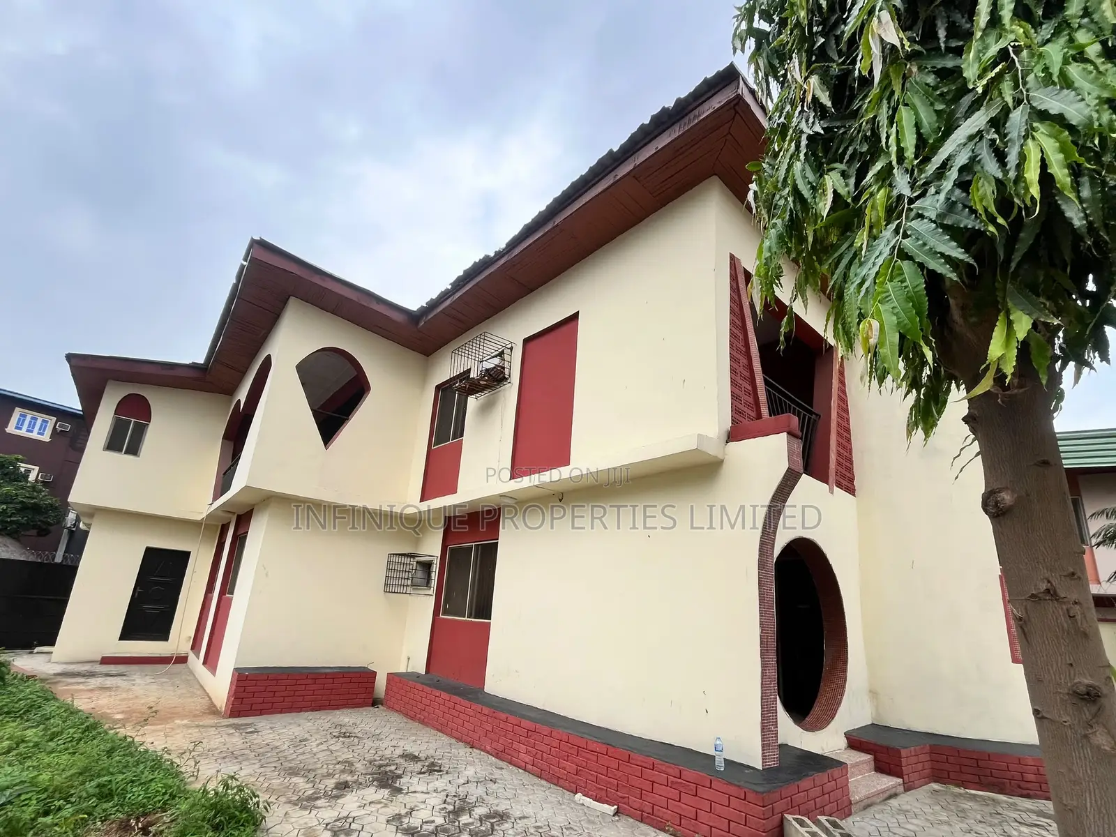 5bdrm Duplex in Ikeja for rent
