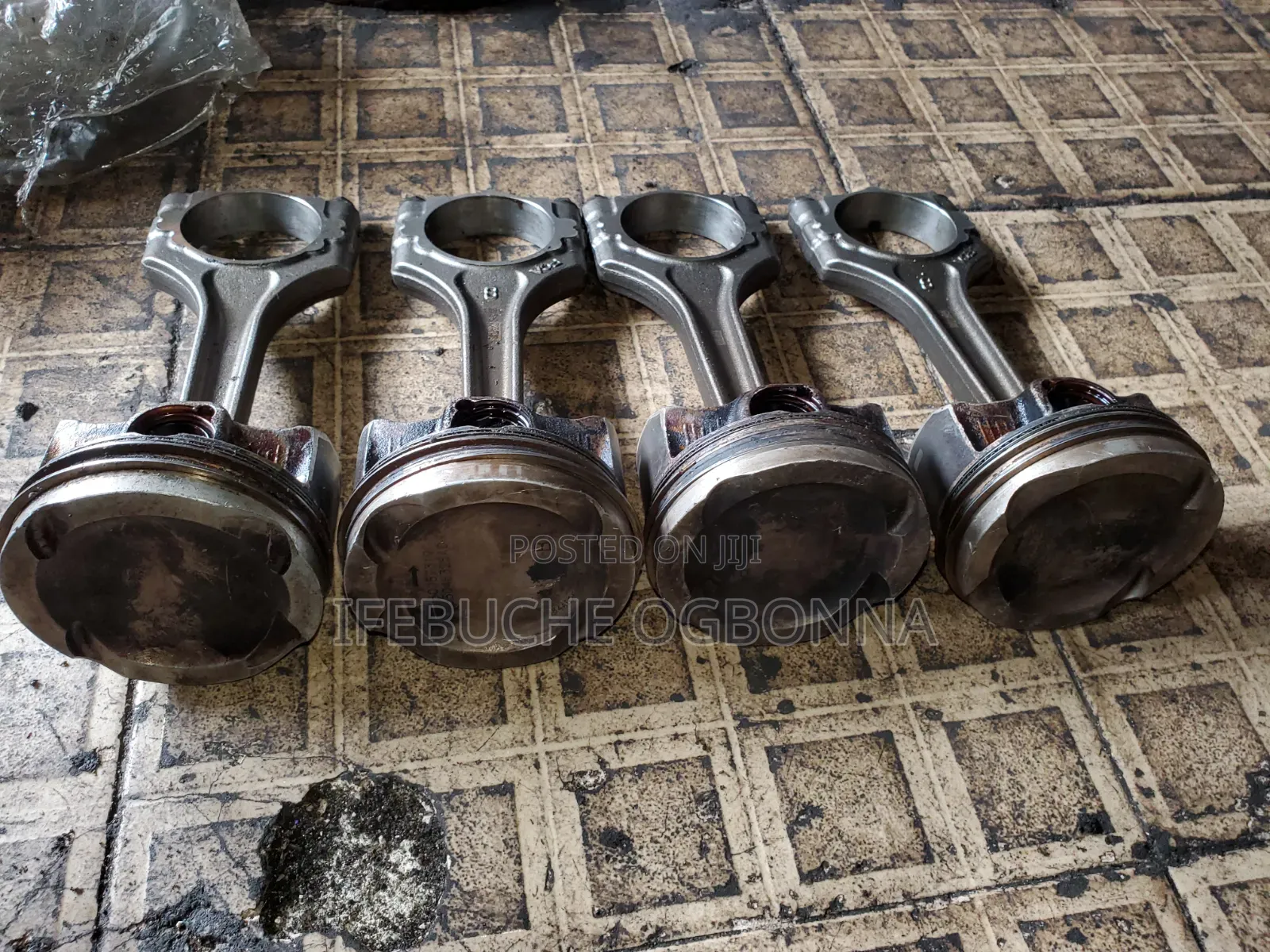 Piston Jeep Wrangler 2.0L 2020 4 Plugs