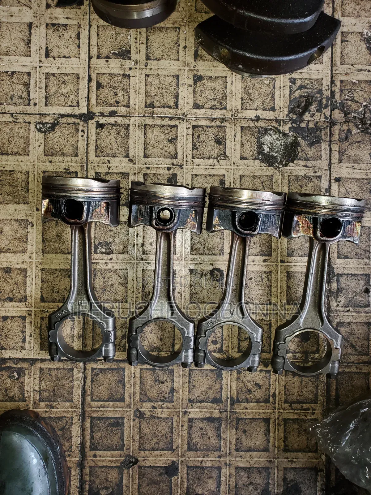 Piston Jeep Wrangler 2.0L 2020 4 Plugs