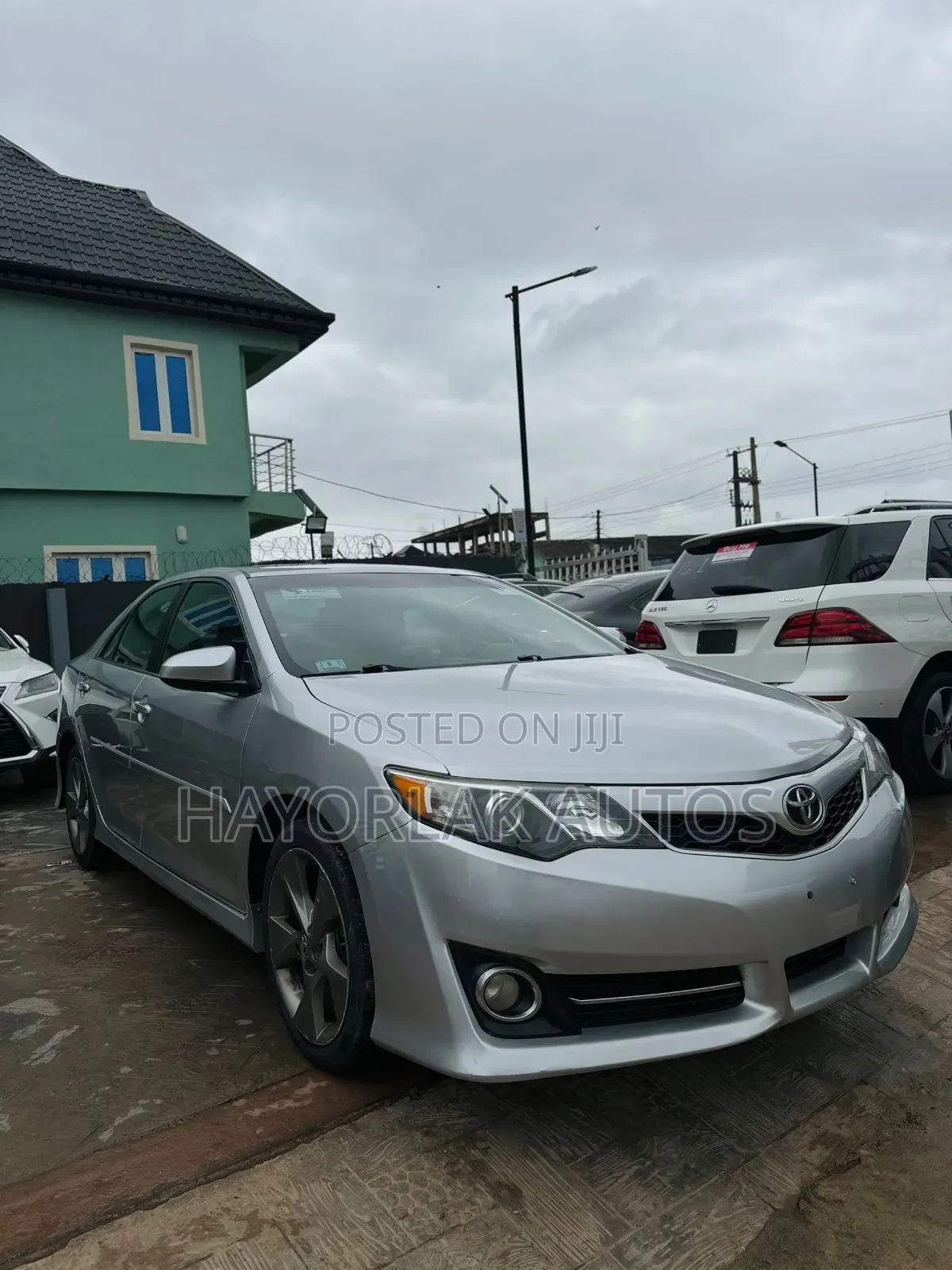 Toyota Camry SE Sport 4dr Sedan (2.5L 4cyl 6A) 2014 Silver