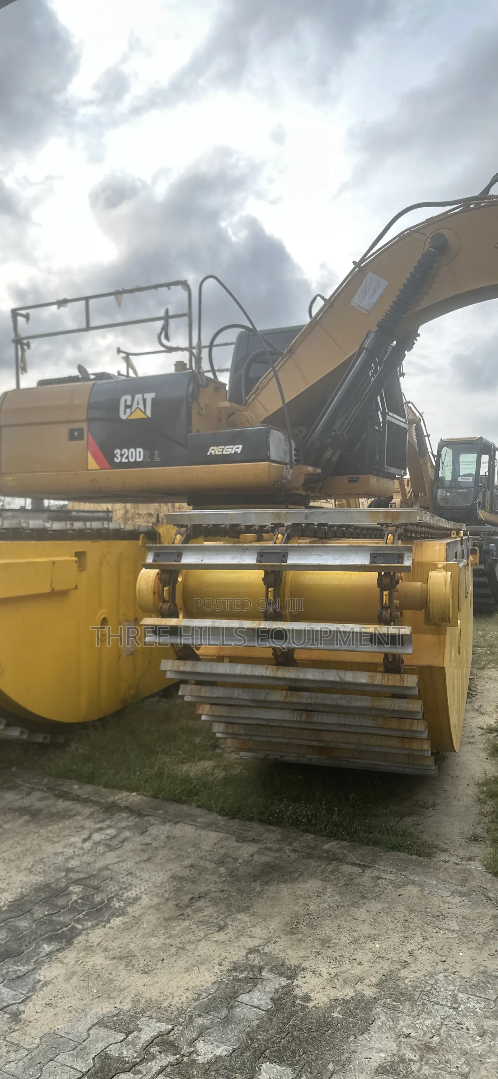 Swamp Buggie Cat 320d 2l
