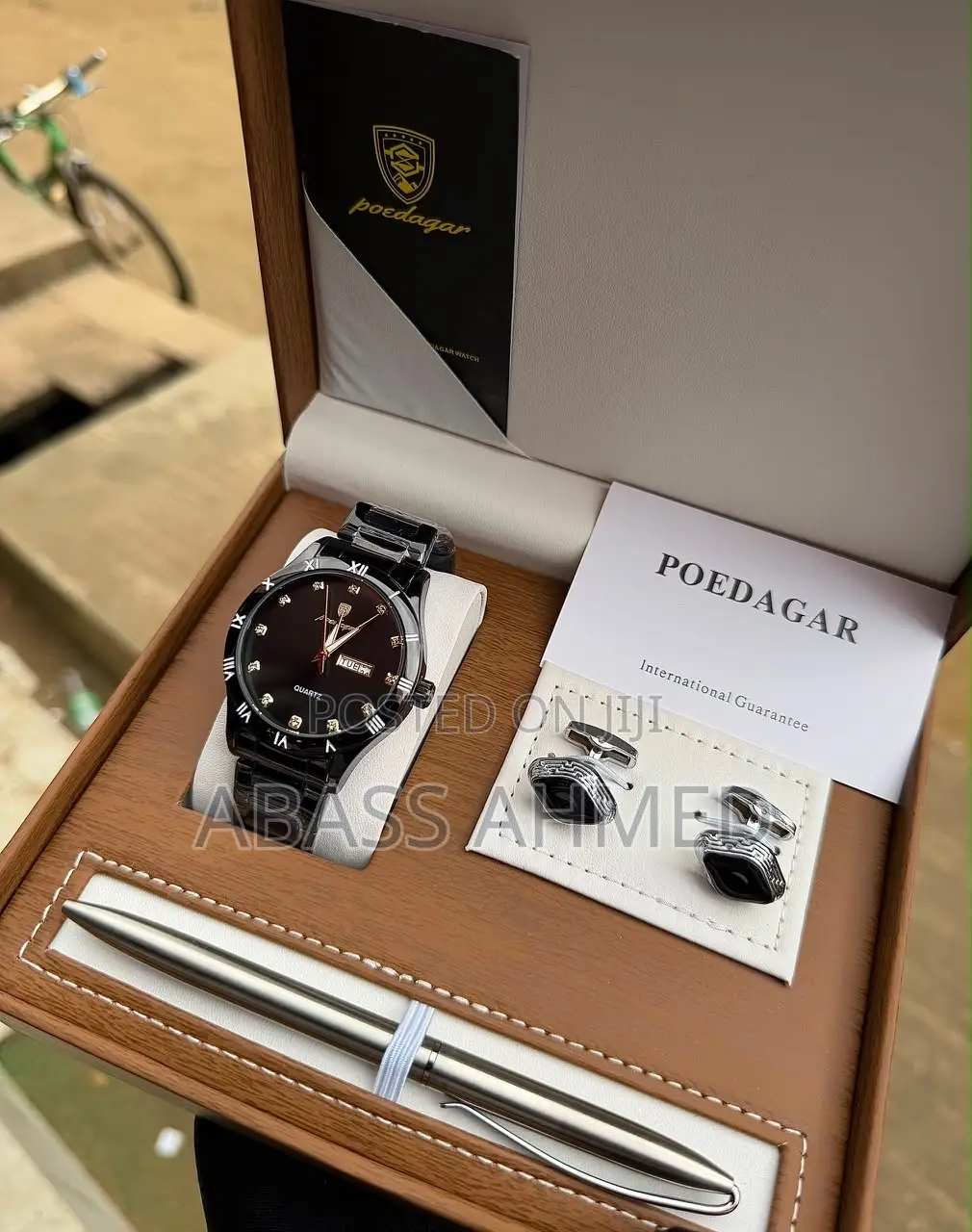 Poedagar Watch