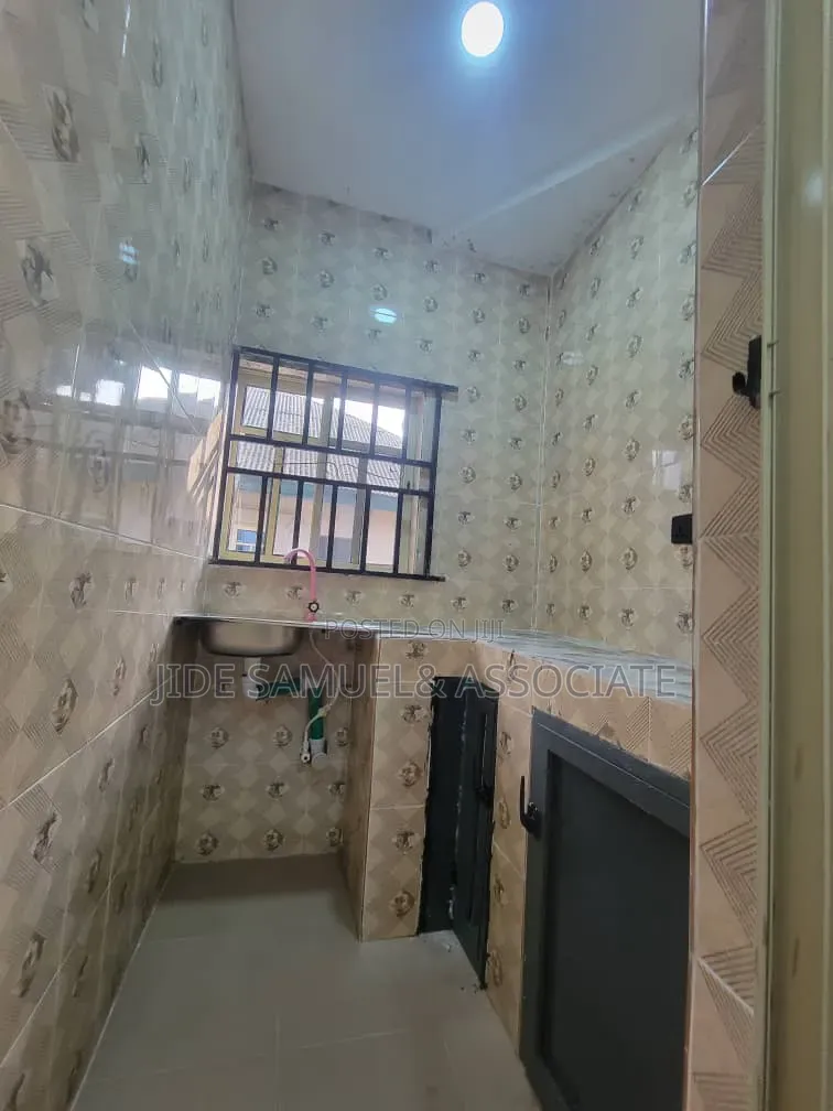Furnished Mini Flat in Ayobo for rent