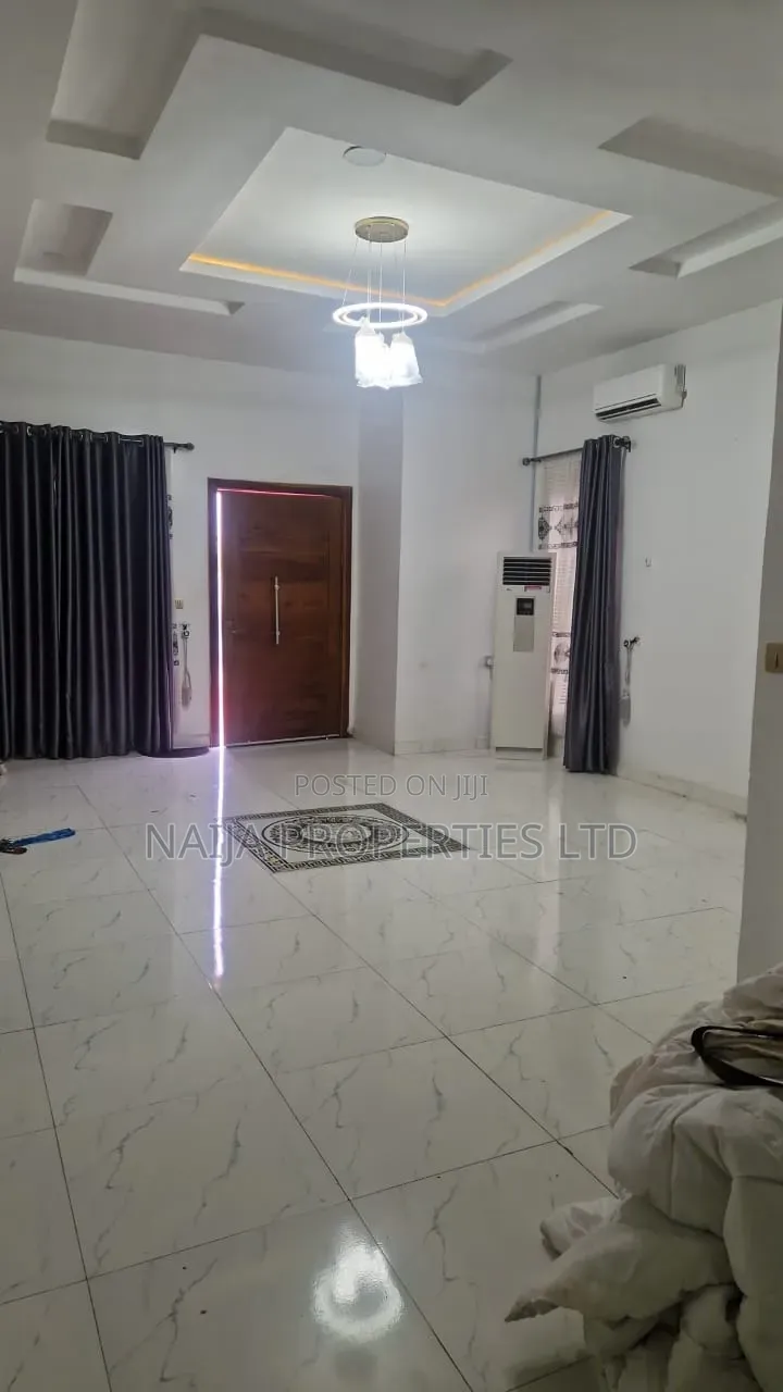 4bdrm Duplex in Ikota for rent