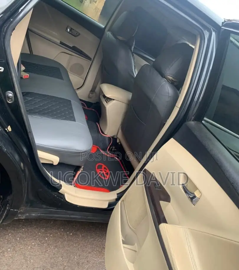 Toyota Venza 2010 Black