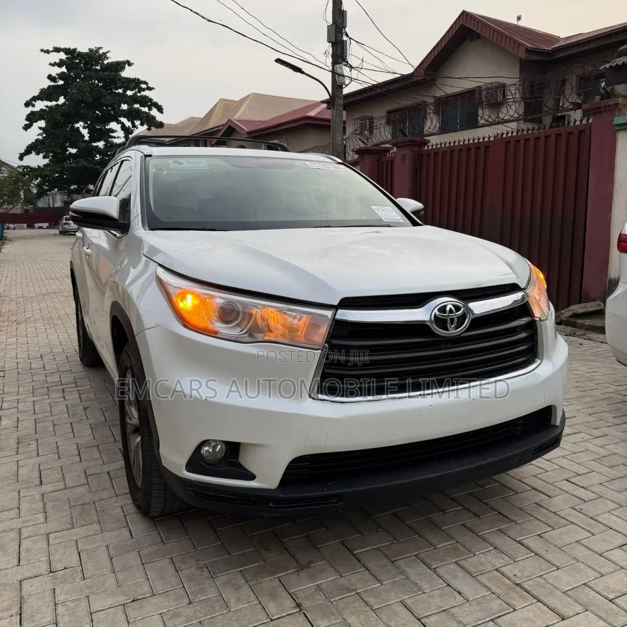 Toyota Highlander XLE 4dr SUV AWD (3.5L 6cyl 6A) 2015 White