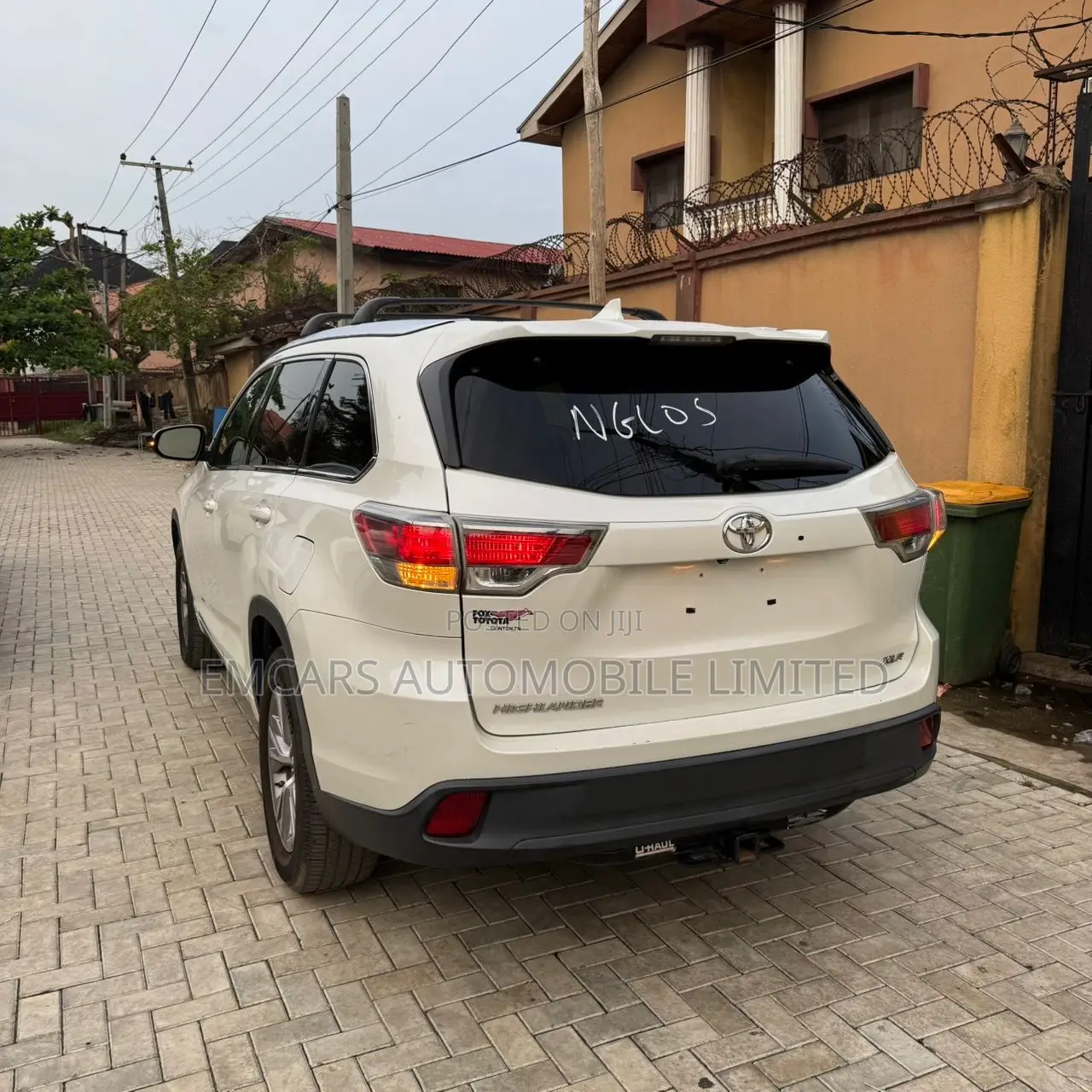 Toyota Highlander XLE 4dr SUV AWD (3.5L 6cyl 6A) 2015 White
